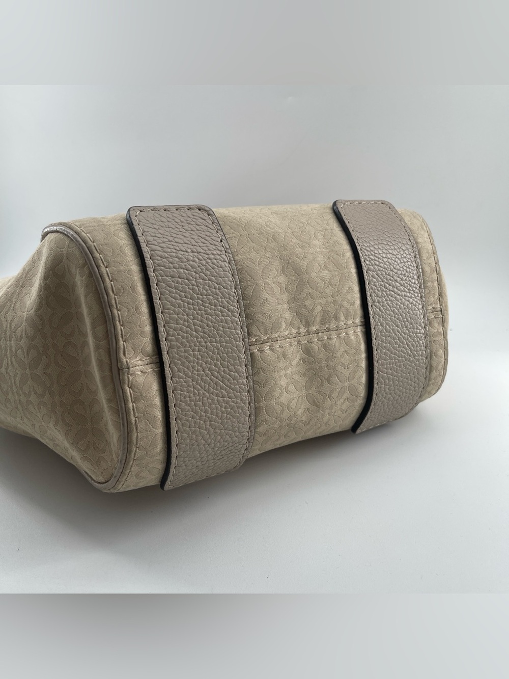 Loewe Anagram Canvas Leather Shoulder Bag - Picture 5 of 16